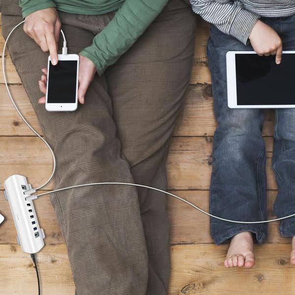 USB-C to 9 Port USB-A / USB-C Hub & Charger H211