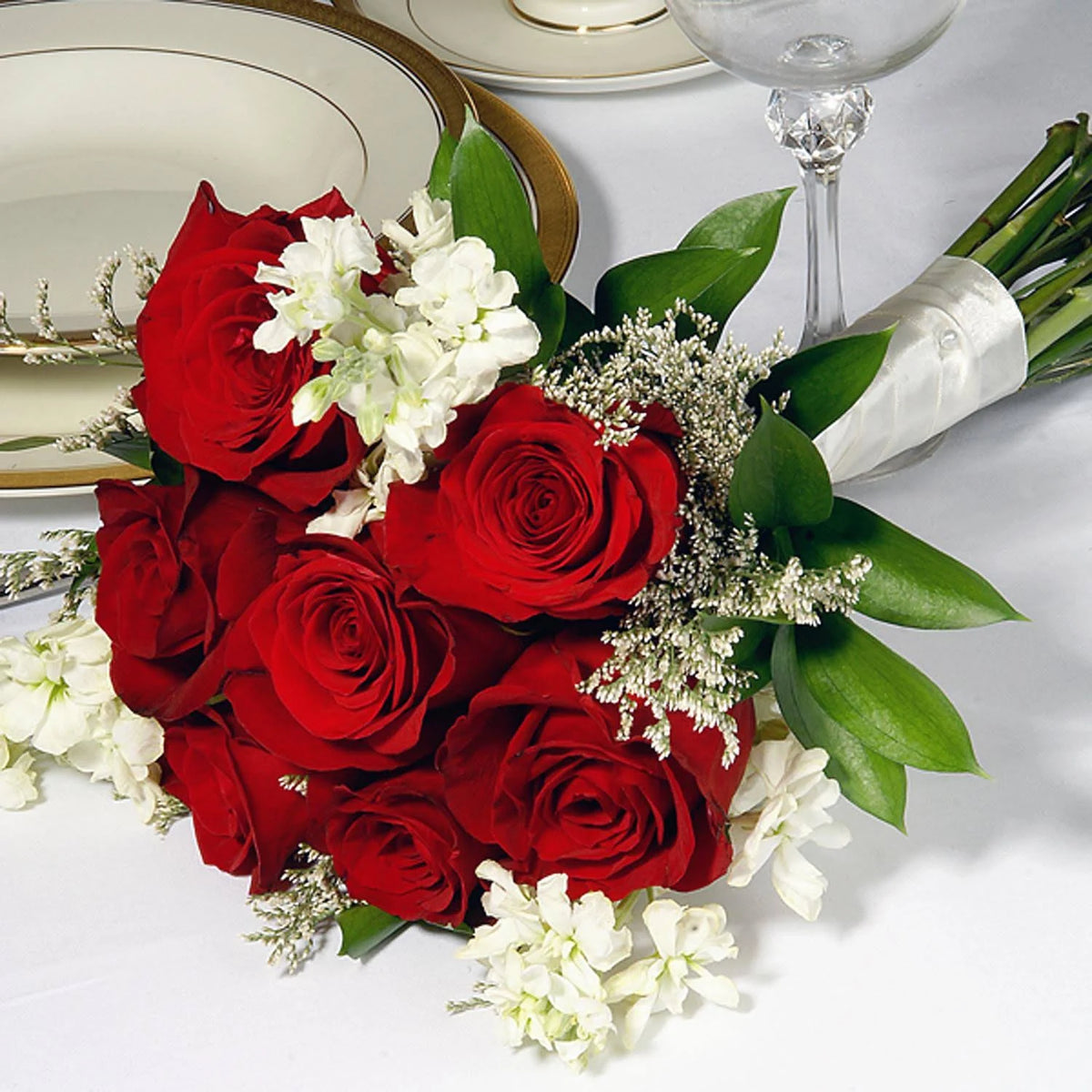 Red and White Bridesmaid Bouquets (3 Pieces) Q178