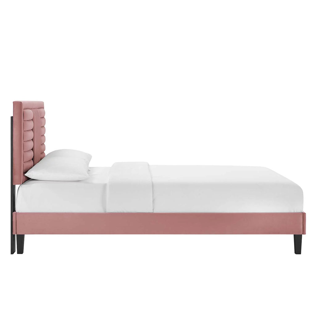 King Platform Bed R7757