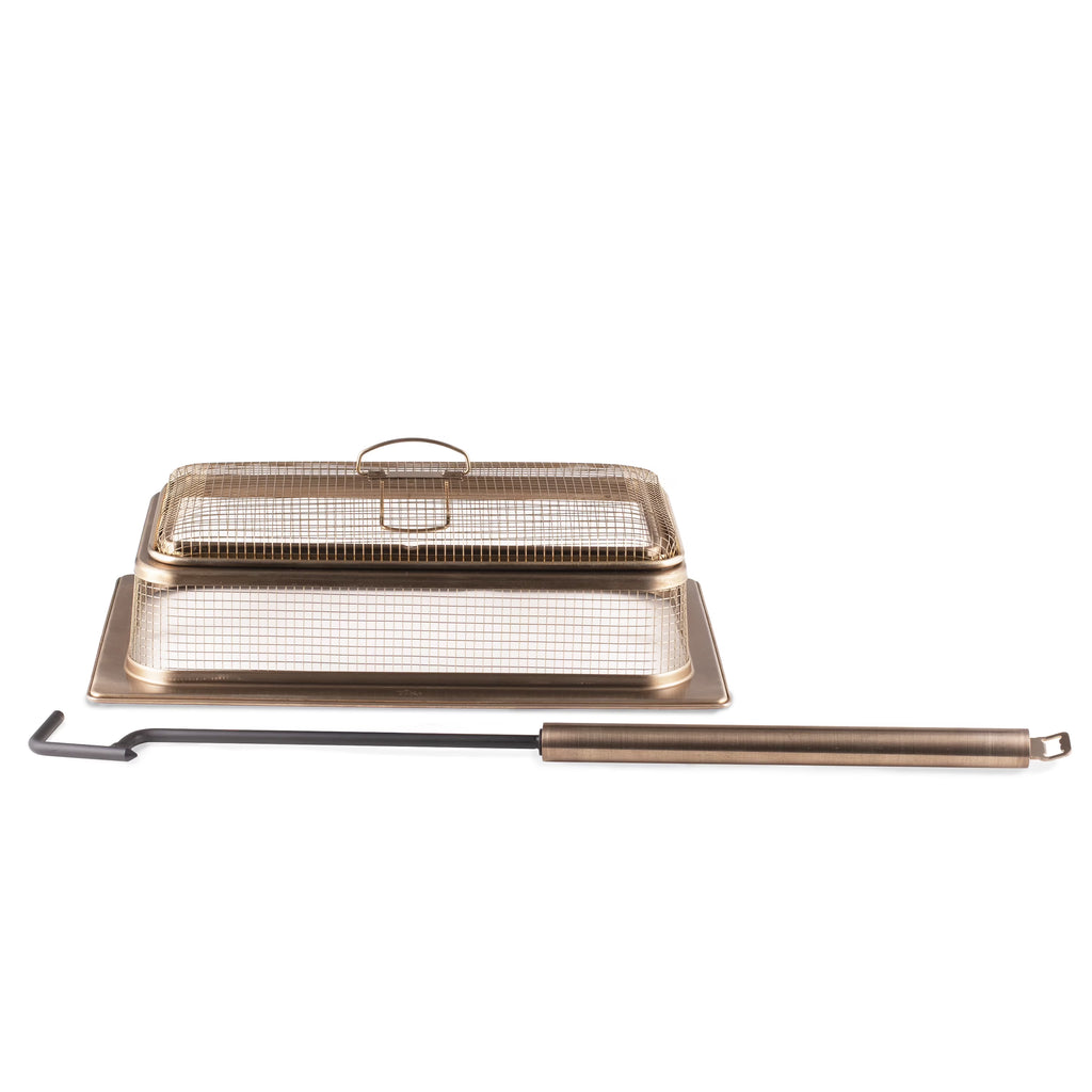 18 Inch Metal Fire Pit Screen and 2 Piece Poker R42395
