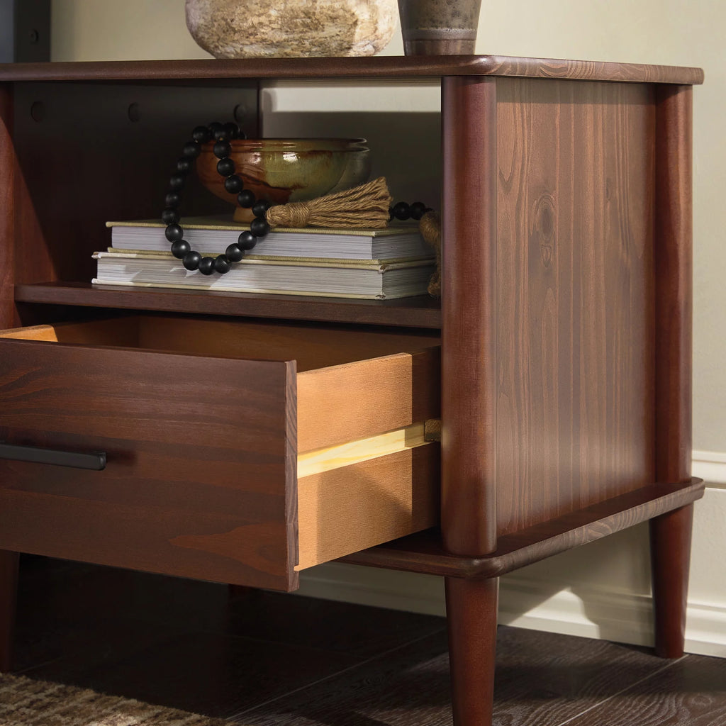Walnut 1-Drawer Nightstand B197