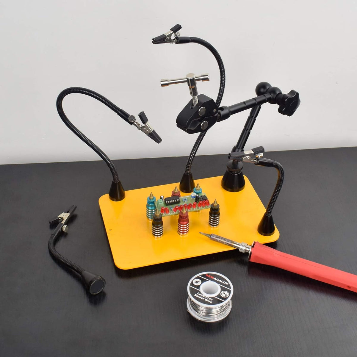 Soldering Station with Six Flexible Helping Hand Arms C4628
