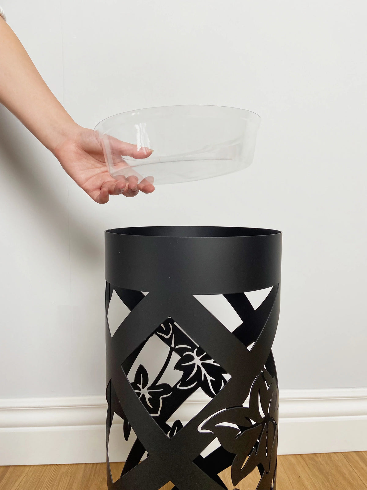 Black Metal Umbrella Stand J12490