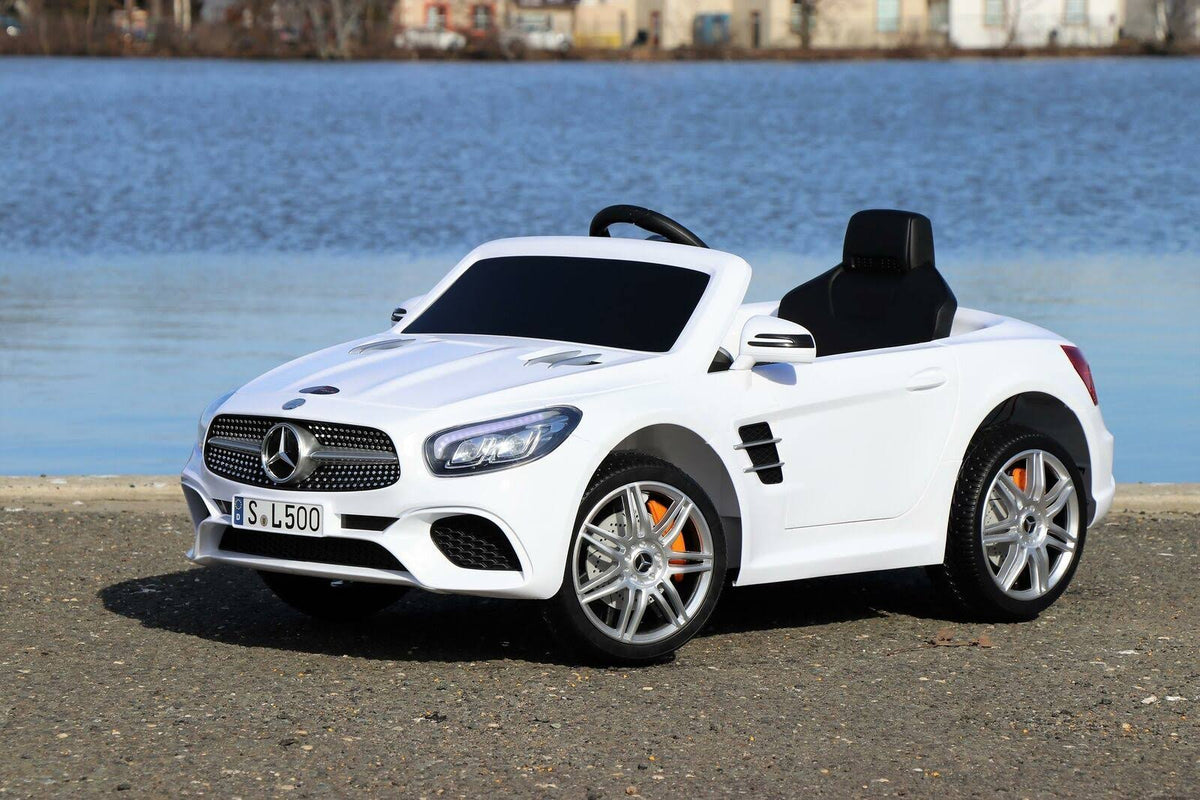 White 12V Kids Electric Ride on Car P5588