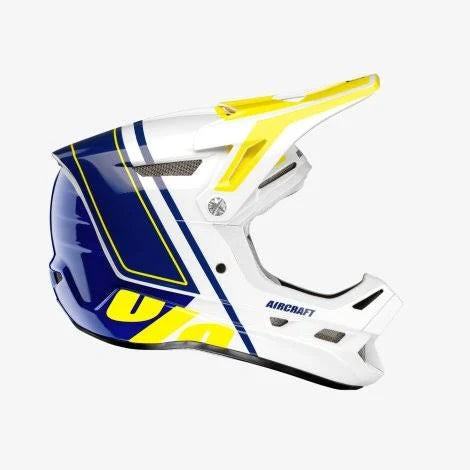 Small Aircraft Composite Helmet L9648