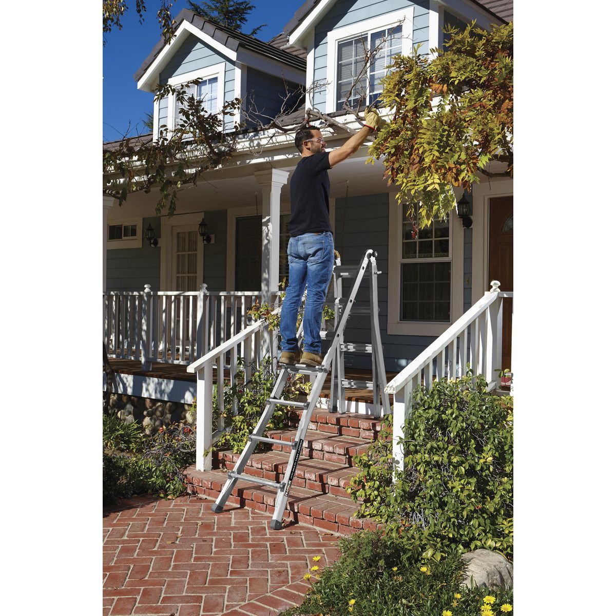 17 ft. Reach Type IA 300 lb. Multi-Task Ladder F18703