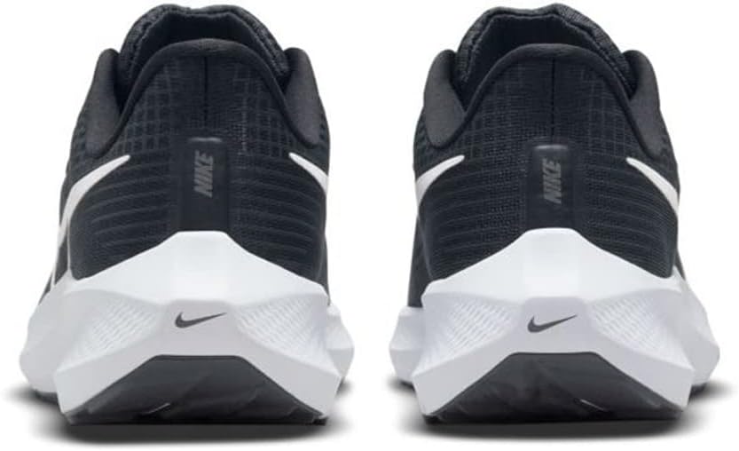 Black Running Shoes F895055