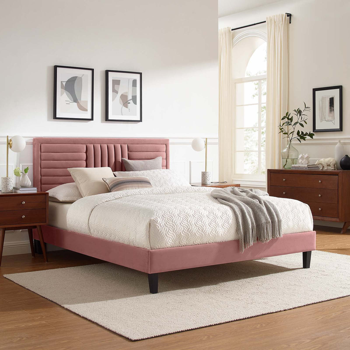 King Platform Bed R7757