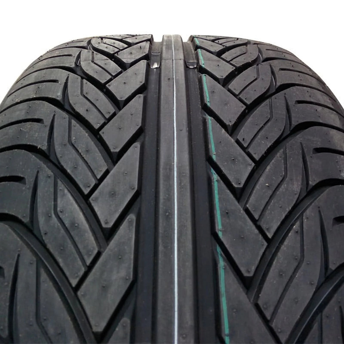 265/60R18 110V Ultra High Performance SUV Tires O85575